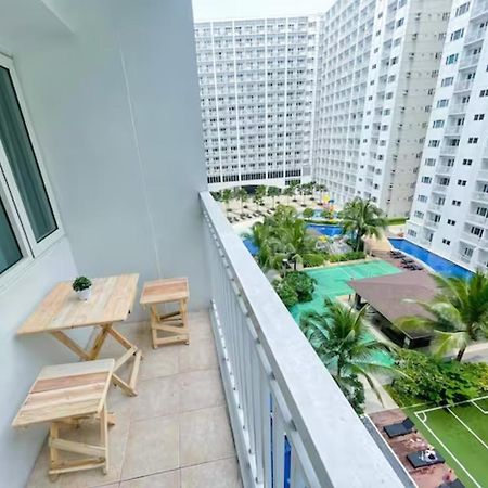 Shore Residences Tower D Manila Exterior photo