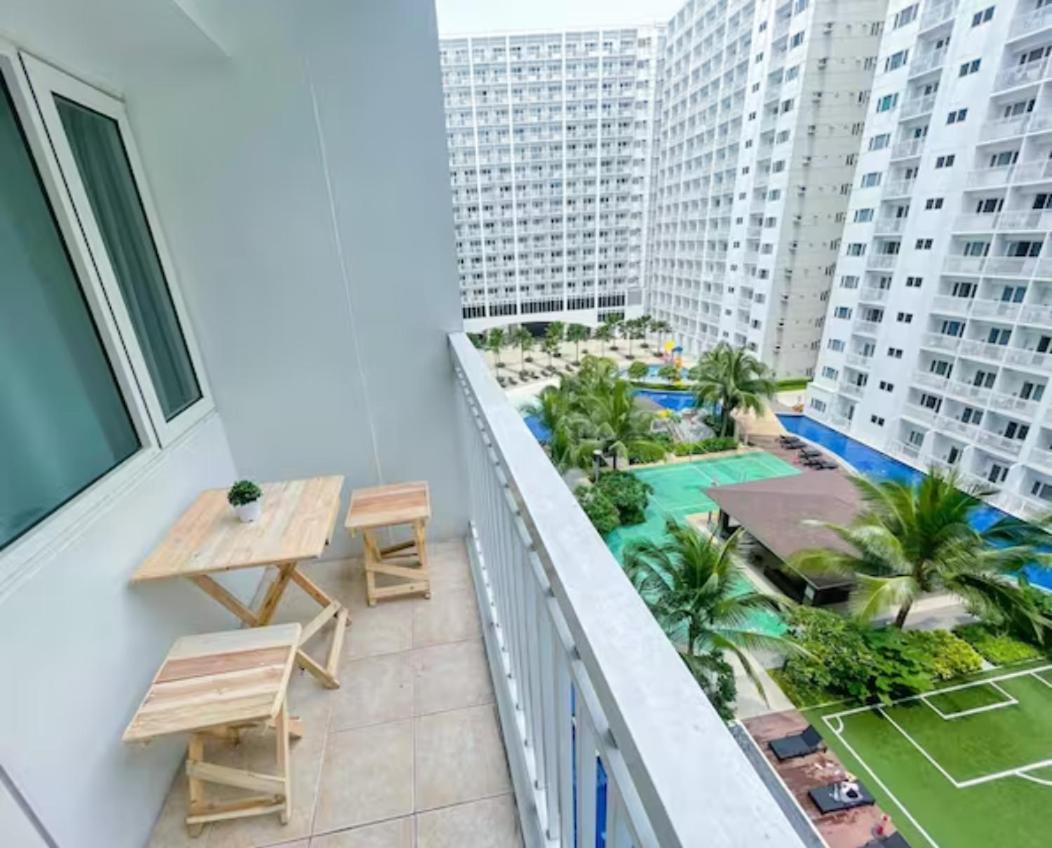 Shore Residences Tower D Manila Exterior photo